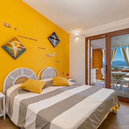 Casa Sharon Appartamento Vista Mare Ad Όλμπια Εξωτερικό φωτογραφία