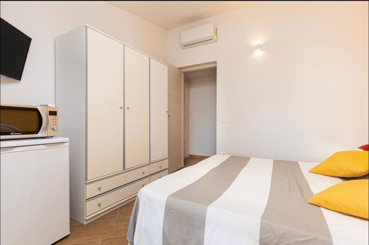 Casa Sharon Appartamento Vista Mare Ad Όλμπια Εξωτερικό φωτογραφία