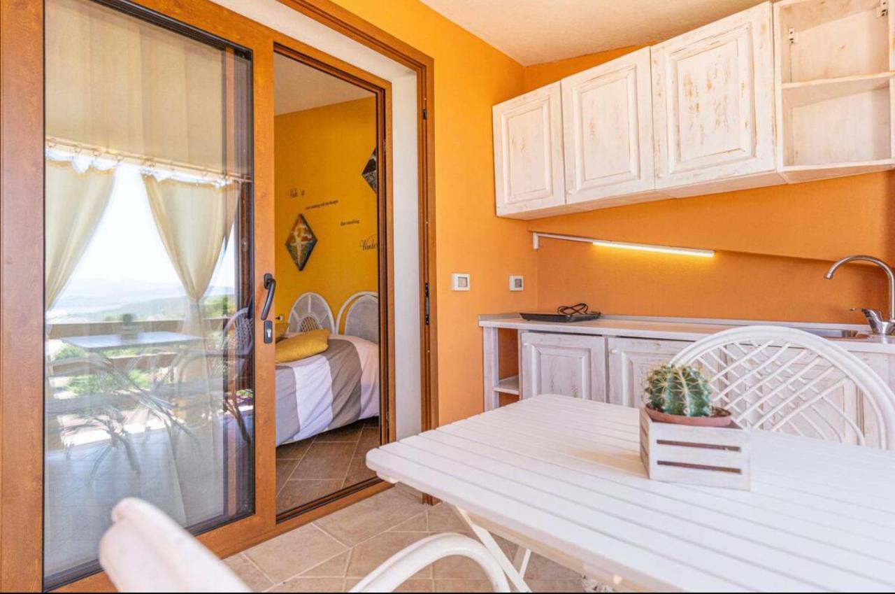 Casa Sharon Appartamento Vista Mare Ad Όλμπια Εξωτερικό φωτογραφία