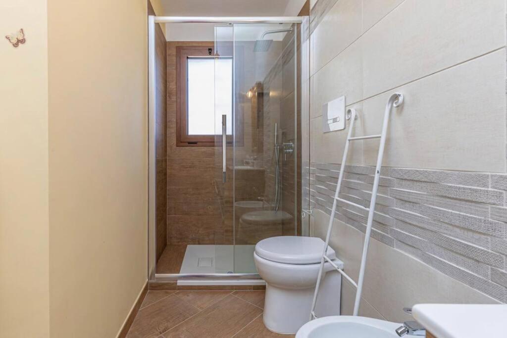 Casa Sharon Appartamento Vista Mare Ad Όλμπια Εξωτερικό φωτογραφία